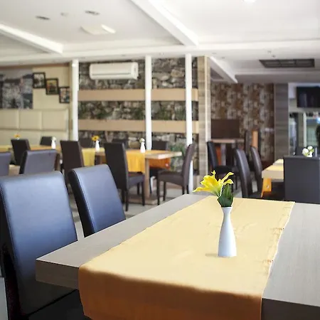 Code Vizura Garni Renew Hotel